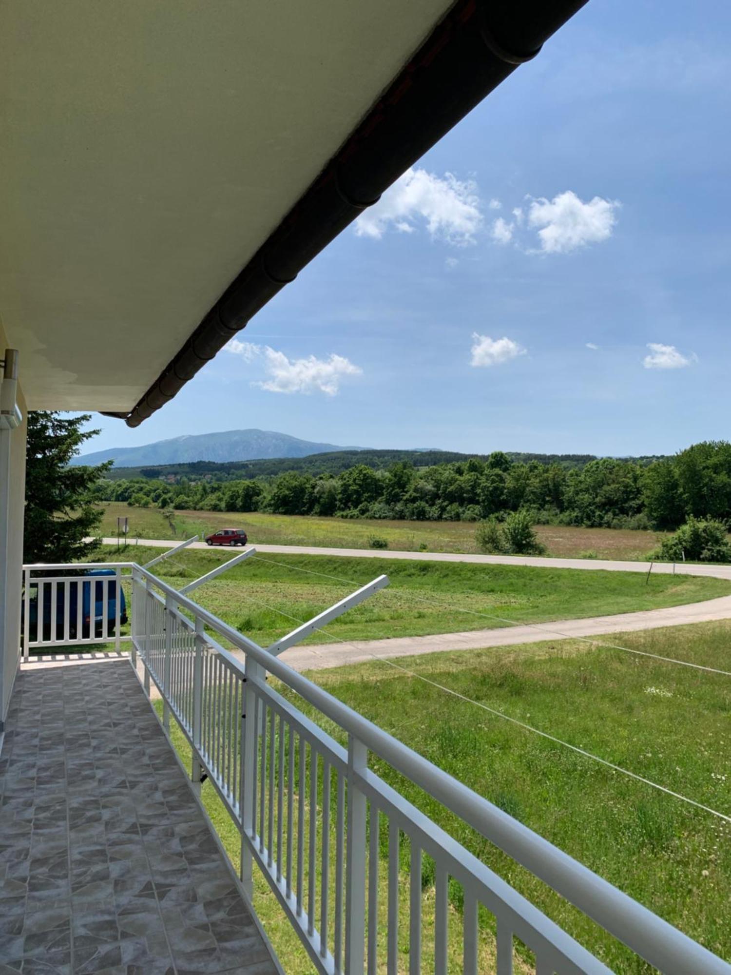 Apartman Potok Livno Exteriér fotografie